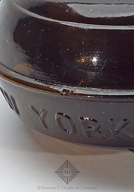 "Bininger's / (Motif Of Clock) / Regulator / 19 Broad Street / New York" Figural Whiskey Bottle, GXIII-87