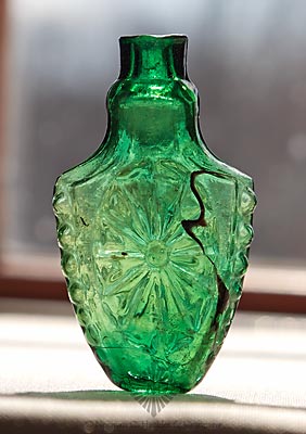 Sunburst Scent Bottle, Similar to MW plate 105, #5
