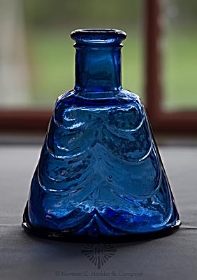 Fancy Cone Inkwell, Similar to C #28