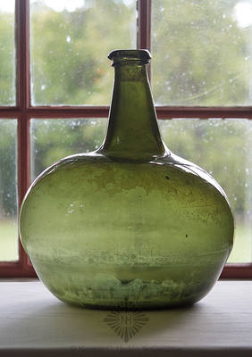 Magnum Onion Black Glass Bottle, Similar in form and construction to AG plate 6, #2