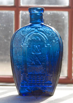 Masonic Arch And Emblems - Eagle And "J.K / B." Historical Flask, GIV-3