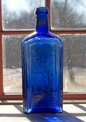 "Dr Wynkoop's / Katharismic Honduras / Sarsaparilla / New-York." Medicine Bottle, H #1361