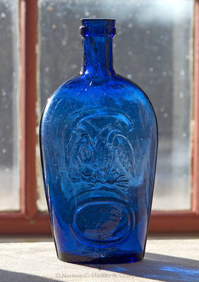 Eagle And "Pittsburgh / PA" - Eagle Historical Flask, GII-109