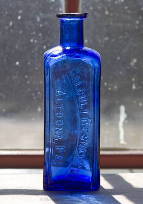 "Calculi Resolvent / Altoona, Pa." Medicine Bottle