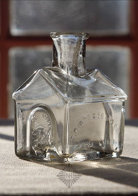 "T.P. Spencer & Co / Perfumers / N.Y. / Trade Mark / (Head Of Dog)" Figural Ink Bottle, Unlisted in Covill's text