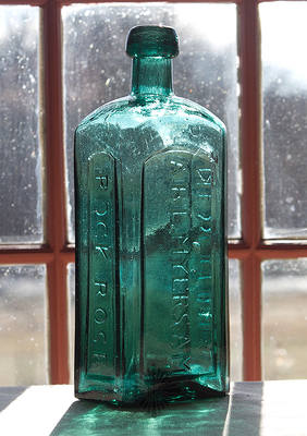 "A.B.L Meyers. A.M / Rock Rose / New-Haven" Medicine Bottle, AAM pg. 376