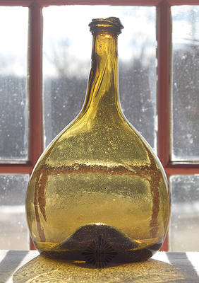 Freeblown Chestnut Bottle, Similar in form to KW pg. 47
